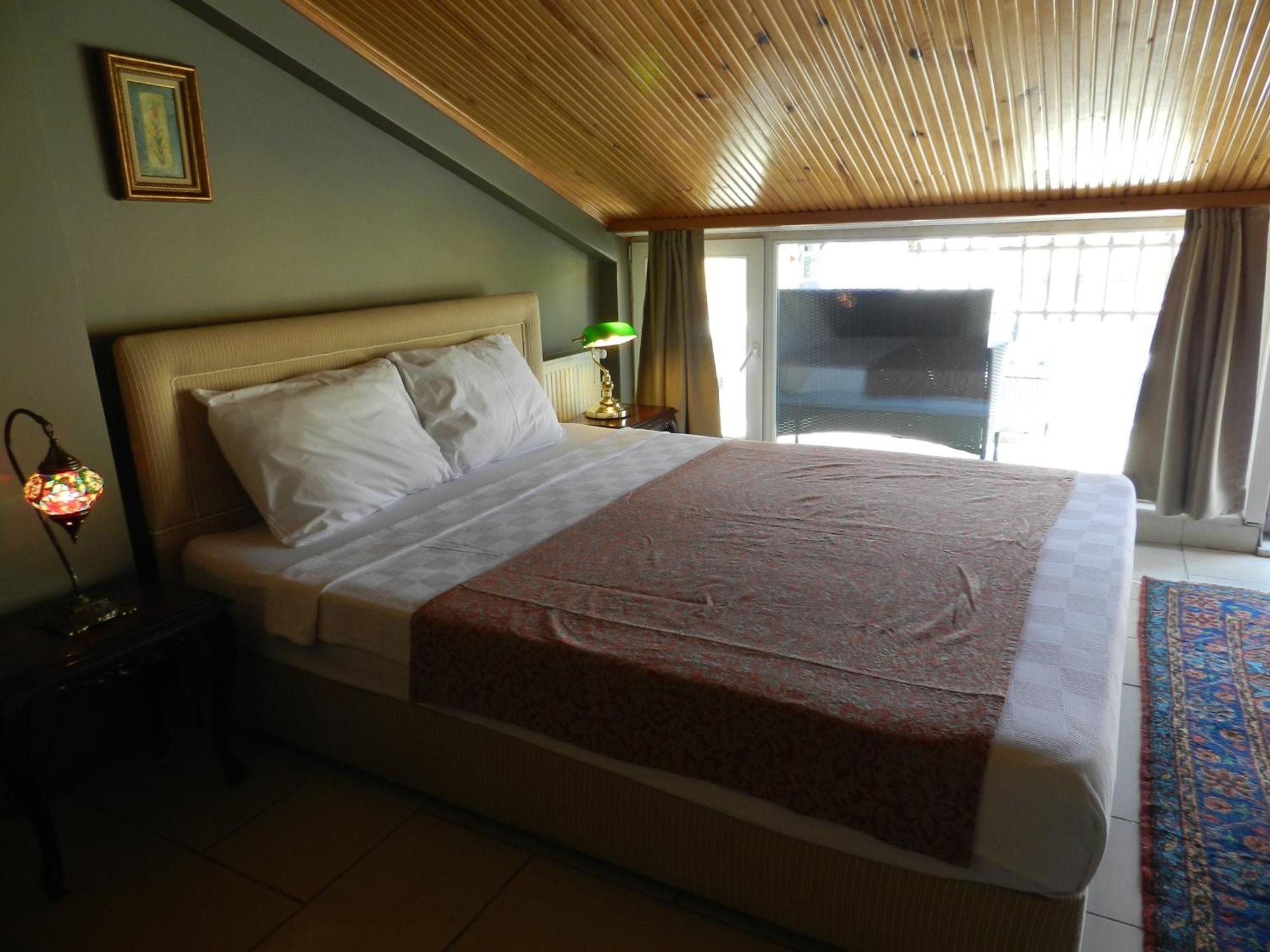 Berk Guest House - Grandma'S House Стамбул Номер фото