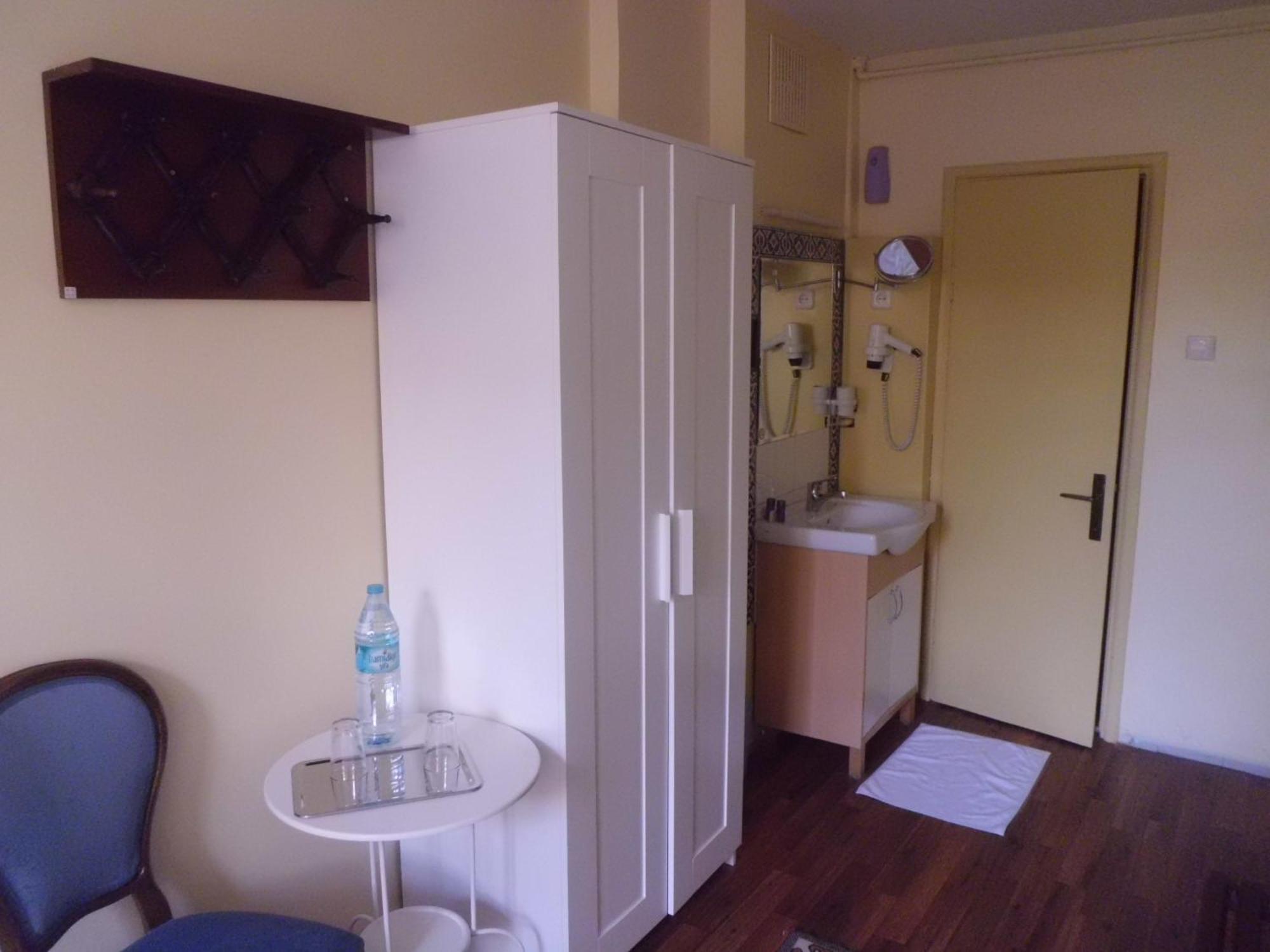 Berk Guest House - Grandma'S House Стамбул Номер фото